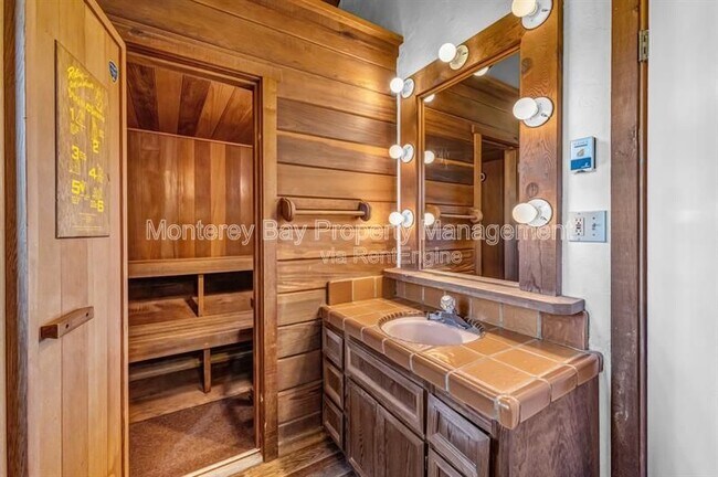 Building Photo - 137 E Carmel Valley Rd