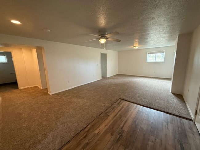 Building Photo - 4 Bedroom 2 Bath Country home Dundee OR. P...