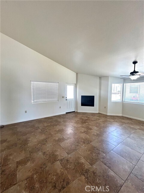 Building Photo - 6641 Ivanpah Ave