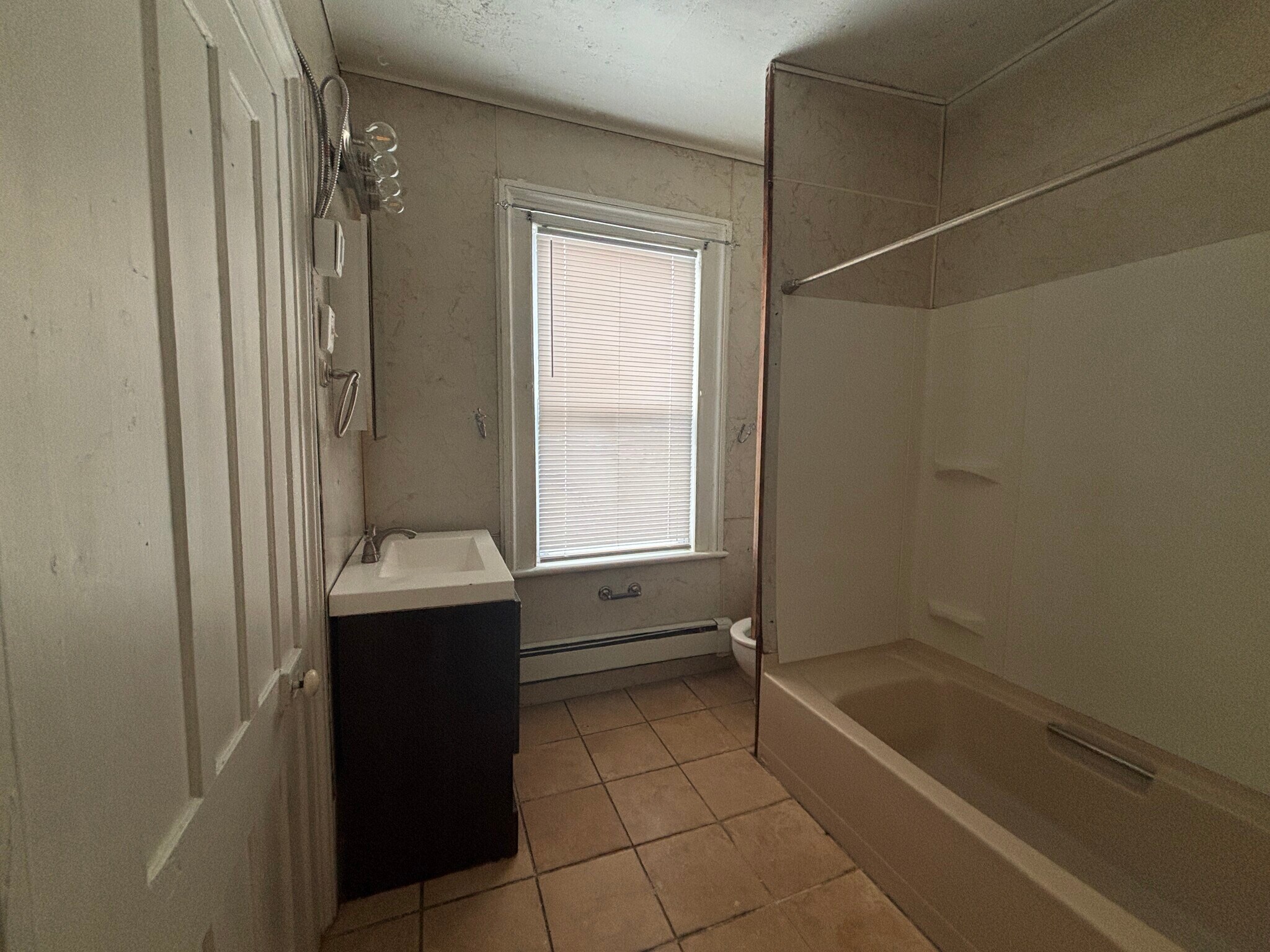 Building Photo - 103 Ulster Ave