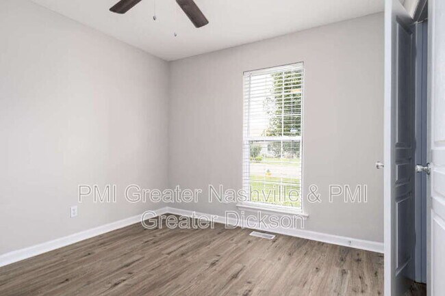Building Photo - 2414 Lismore Dr