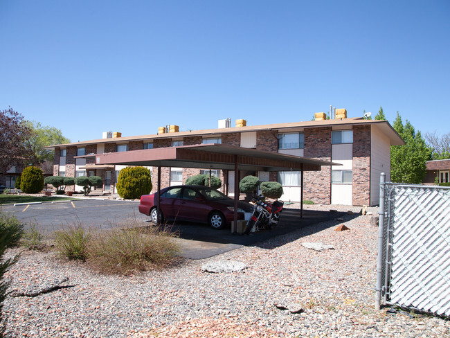 Building Photo - Heather Ridge Apartments