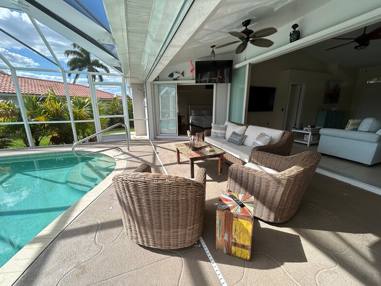 Building Photo - 1001 Mineo Dr