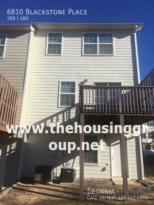 Building Photo - 6810 Blackstone Pl