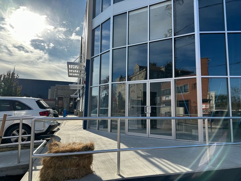 Entrance - 208 W 7th St