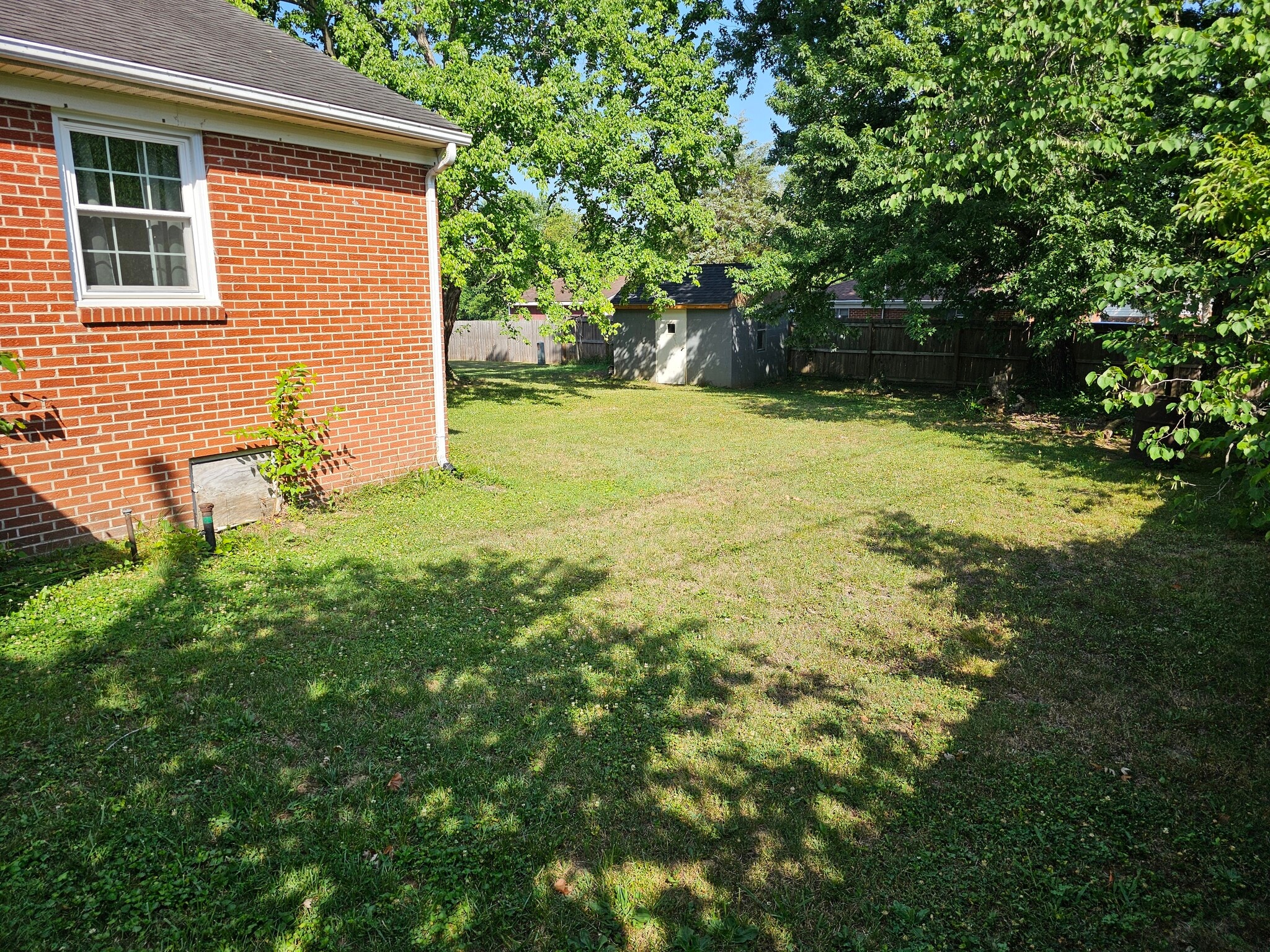 Building Photo - 312 Grove Ave