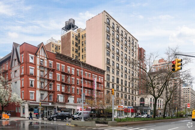 Building Photo - Avonova Condominium
