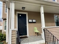 Building Photo - 29 Bicknell St