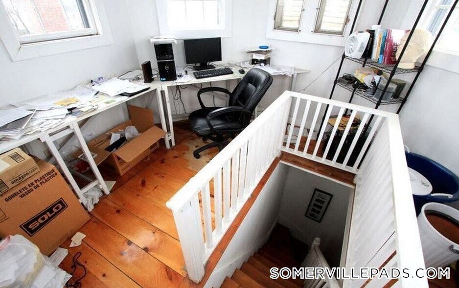 Building Photo - 58 Atherton St