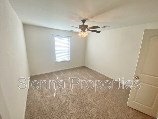 Building Photo - 6181 Daisy Way