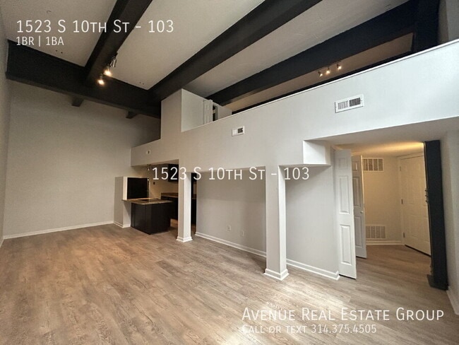 Building Photo - 1523 S 10th St