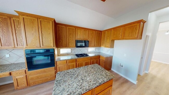 Building Photo - 20717 Bellerive Dr