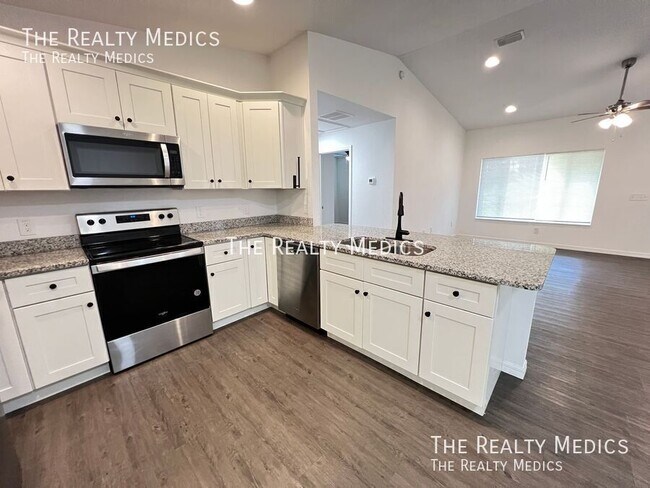 Building Photo - 36 Malauka Loop