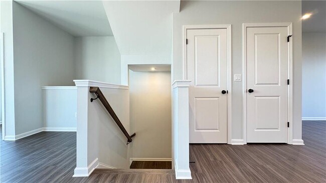 Building Photo - 1443 Creekside Cir NW
