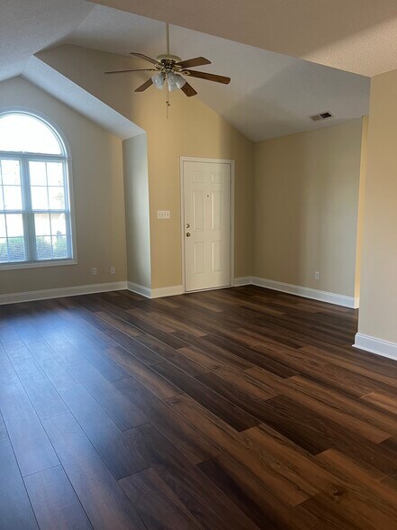 Building Photo - 25585 Nick Davis Rd