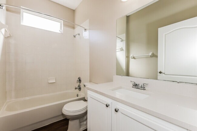 Building Photo - 327 Sand Ridge Dr