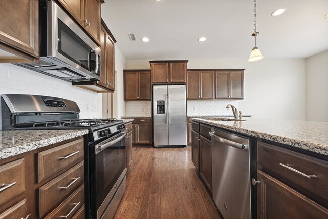 Building Photo - 322 Acorn Hollow Pl