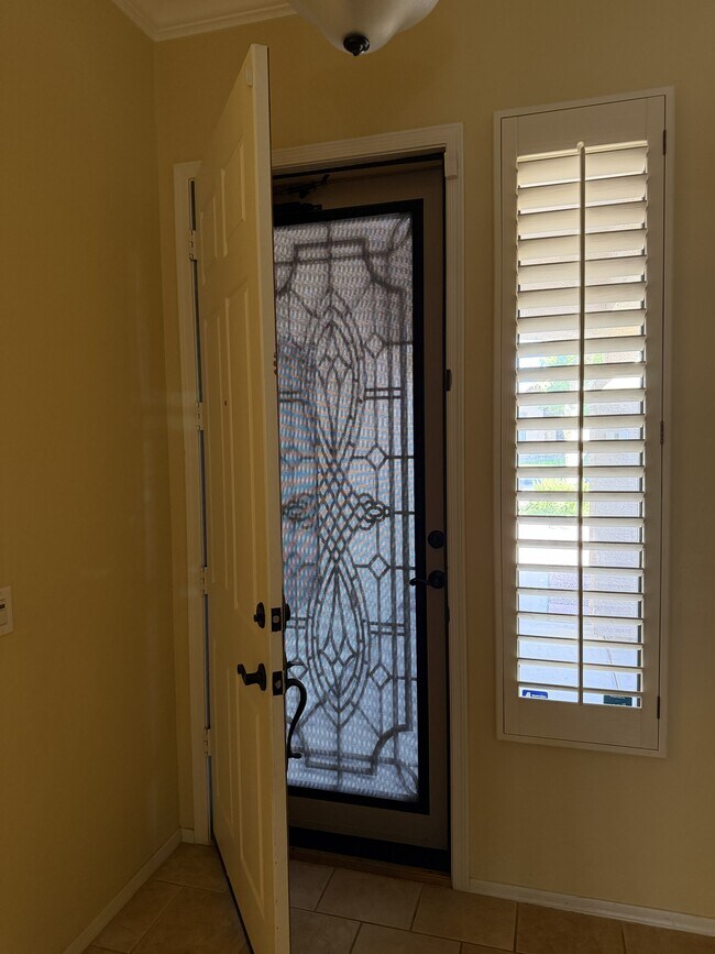 Building Photo - 7223 W Dreyfus Dr