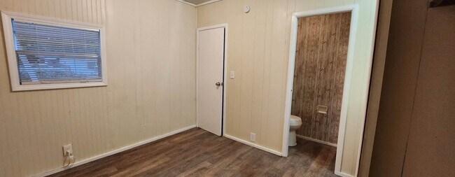 Building Photo - 1419 San Juline Cir