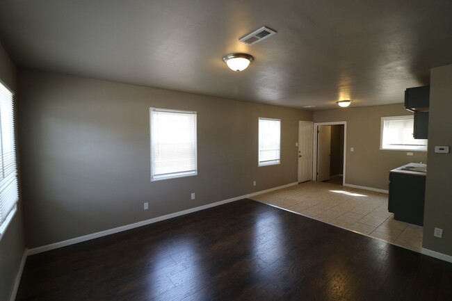 Building Photo - 4 Bedroom Ranch w/ Garage