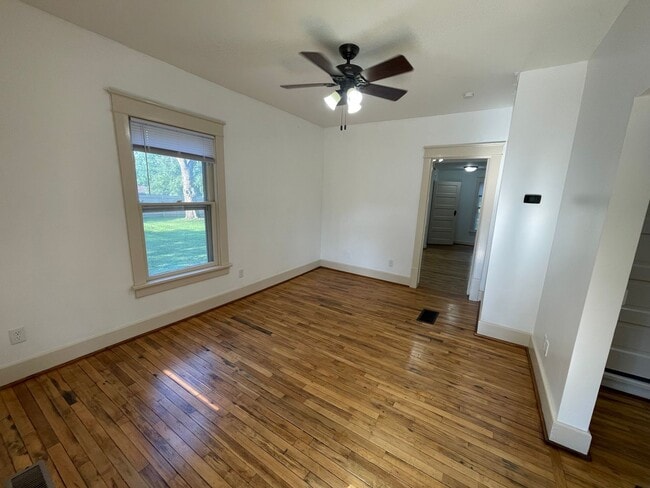 Building Photo - New Appliances + HUGE Fenced Backyard