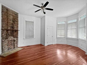 Building Photo - 1012 E Park Ave