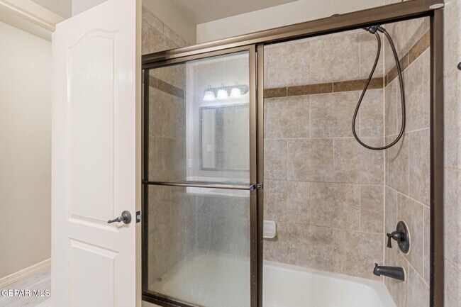 Building Photo - 14501 Meadow Lawn