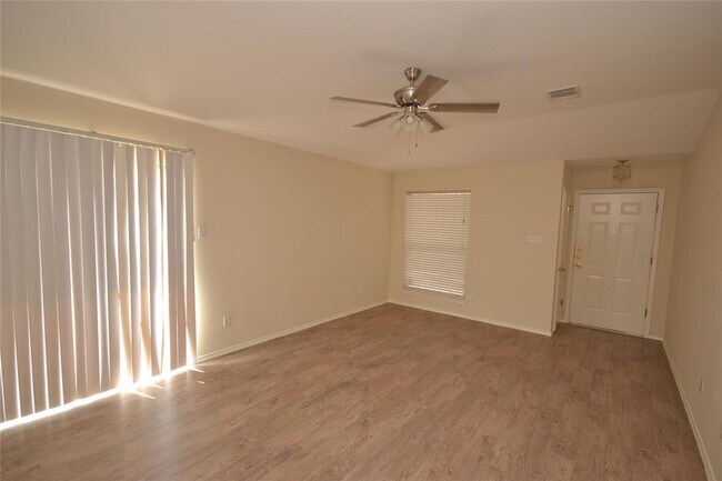 Building Photo - 1322 Manley Way