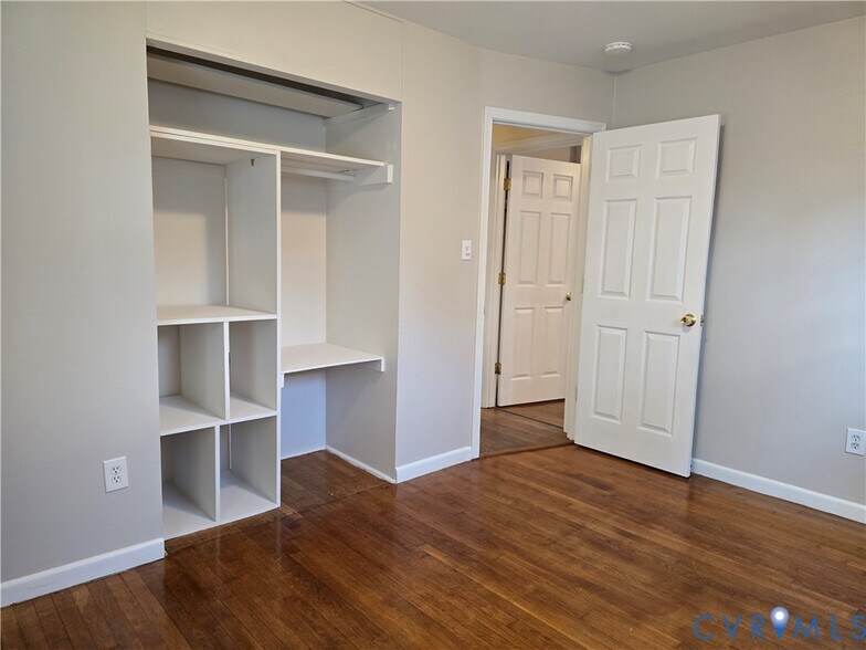 Building Photo - 7998 Wynbrook Ln
