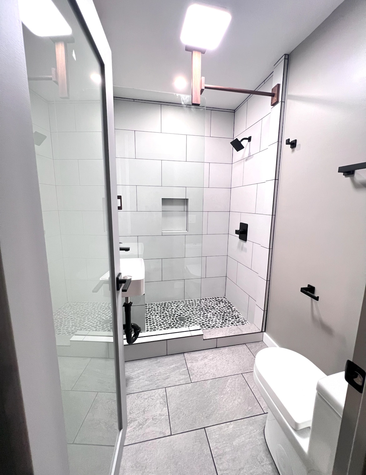 Building Photo - 3547 E Green St