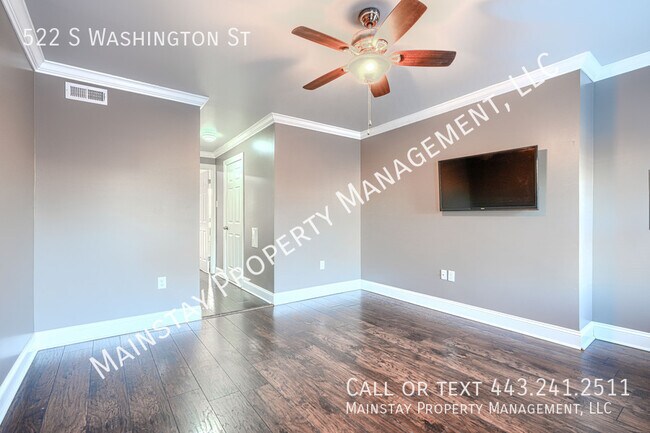 Building Photo - 522 S Washington St