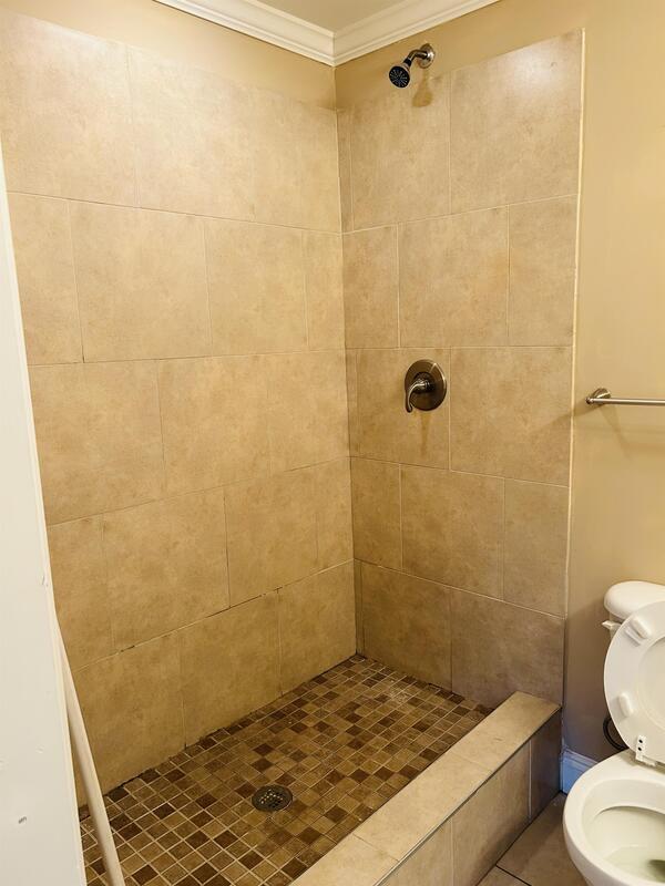 Building Photo - 3913 Overbrook Drive - 3C