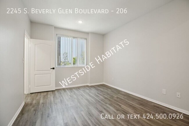 Building Photo - 2245 S Beverly Glen Blvd
