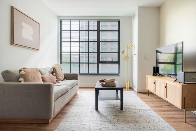 Building Photo - 770 Maine Ave SW