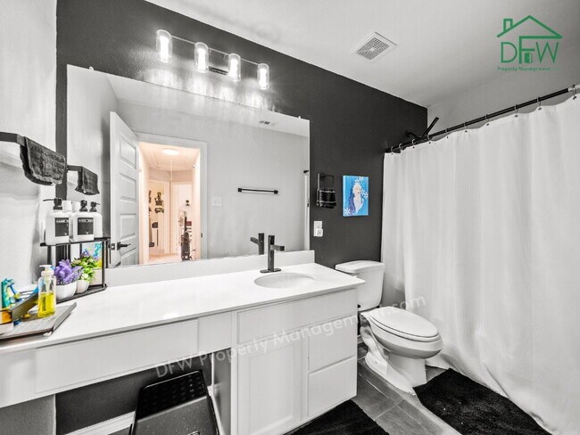 Building Photo - Spacious 4-Bedroom Home with 2-Car Garage & Resort-Style Community Amenities