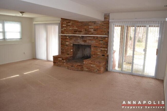 Building Photo - 227 dewey drive
