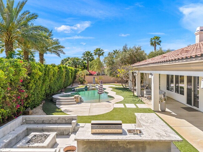 Building Photo - 49392 Hohokam River St