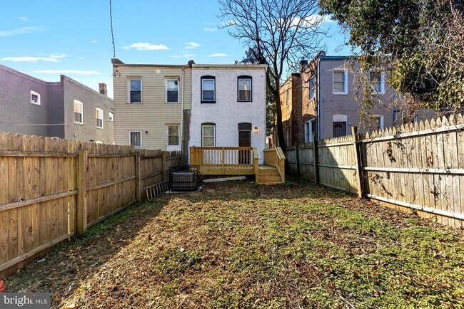 Building Photo - 3324 Edmondson Ave