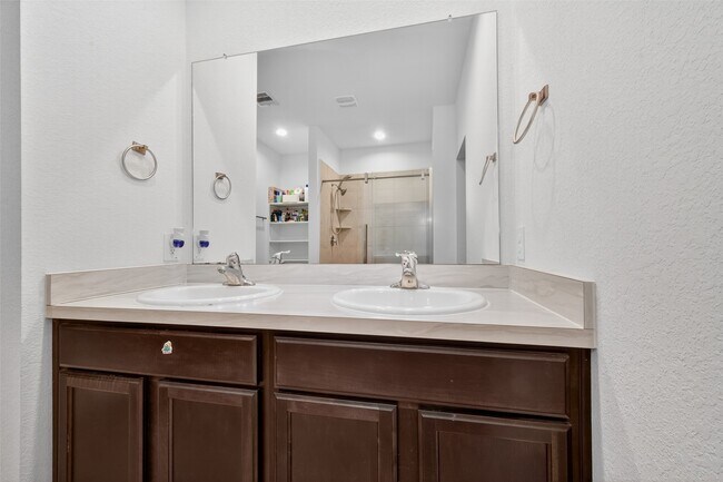 Building Photo - 21230 Violet Dusk Dr