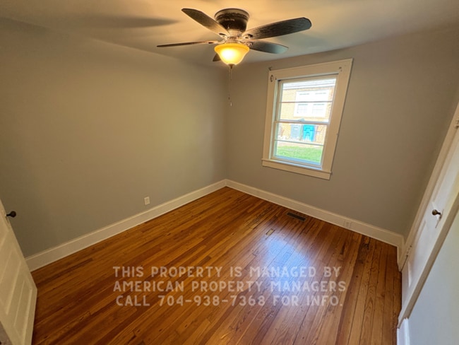 Building Photo - 130 Lilly Ave