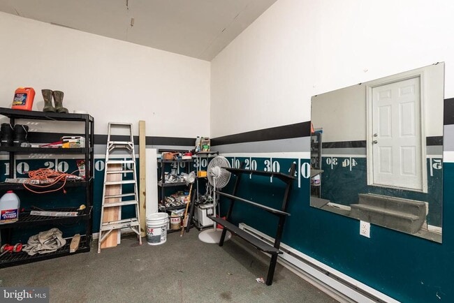 Building Photo - 8460 Colony Cir