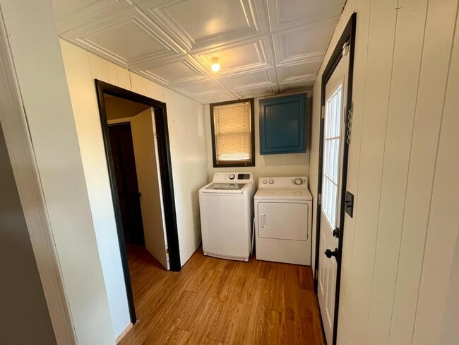 Building Photo - 1140 Sunset Hill Rd