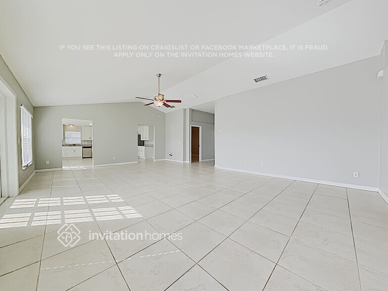 Building Photo - 3070 Sandstone Cir