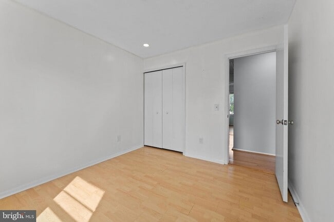 Building Photo - 8561 Skipjack Pl