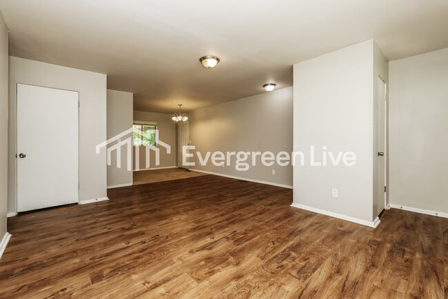 Building Photo - 340 Madora Ave