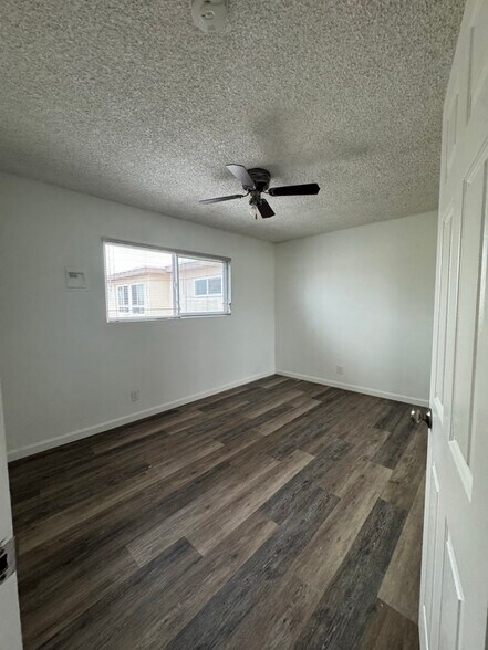 Building Photo - 14423 Berendo Ave