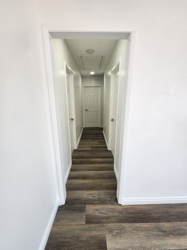 Building Photo - 1450 W 146th St