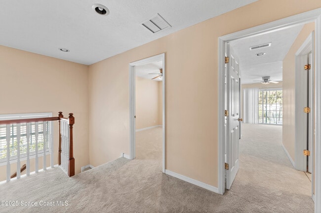 Building Photo - 554 Majorca Ct