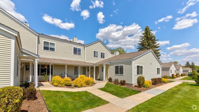 Building Photo - SouthFork Townhomes + Flats