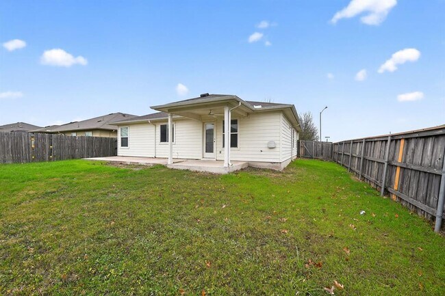 Building Photo - 13237 Pine Needle St